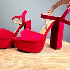 Fuschia Wide Heel Platform 70's Vibe